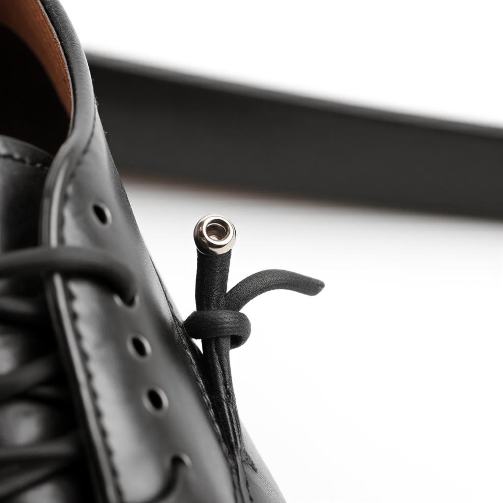 智能鞋尖防护系统：废土猎人三接头皮鞋的防撞黑科技